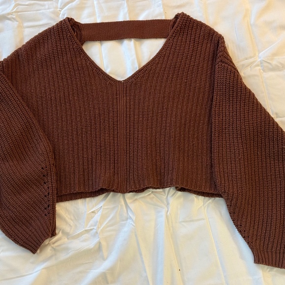 Urban Outfitters Open Back Sweater - Size Small - Picture 1 of 5